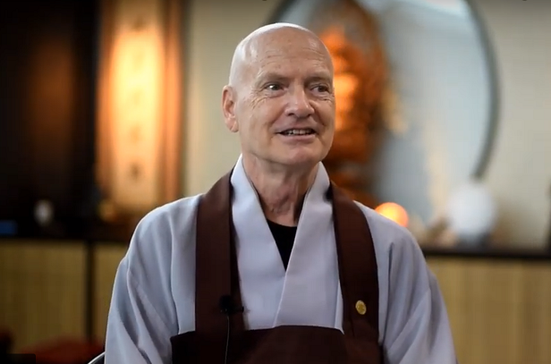 Zen Master Dae Kwang – What is The Whole World is A Single Flower?